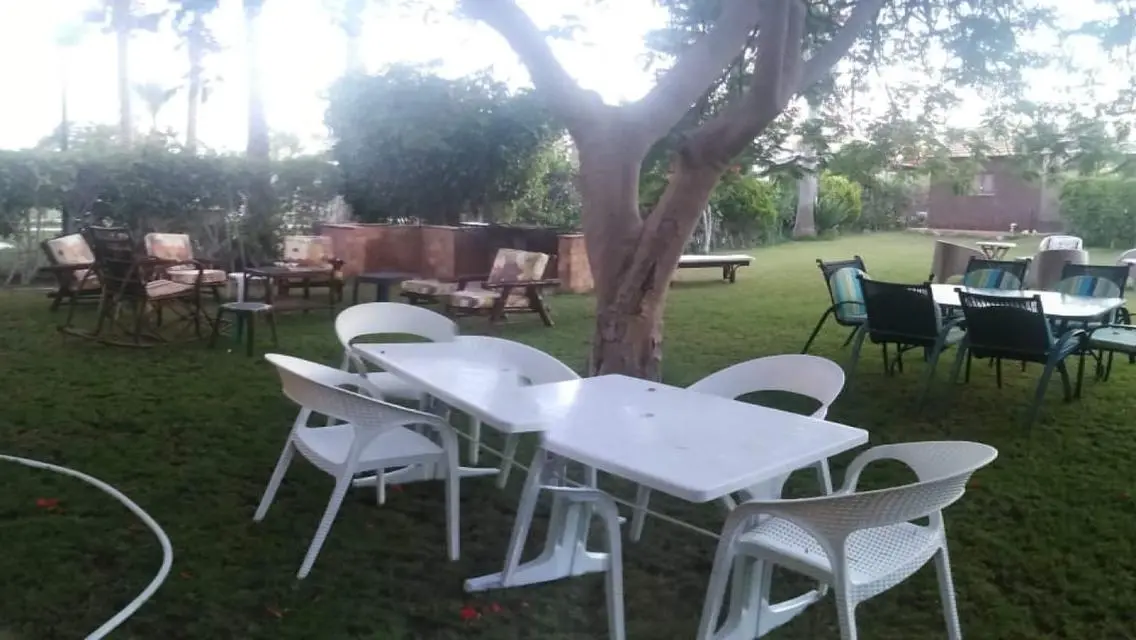 Villa second row sandy lake in marina5 steps servi