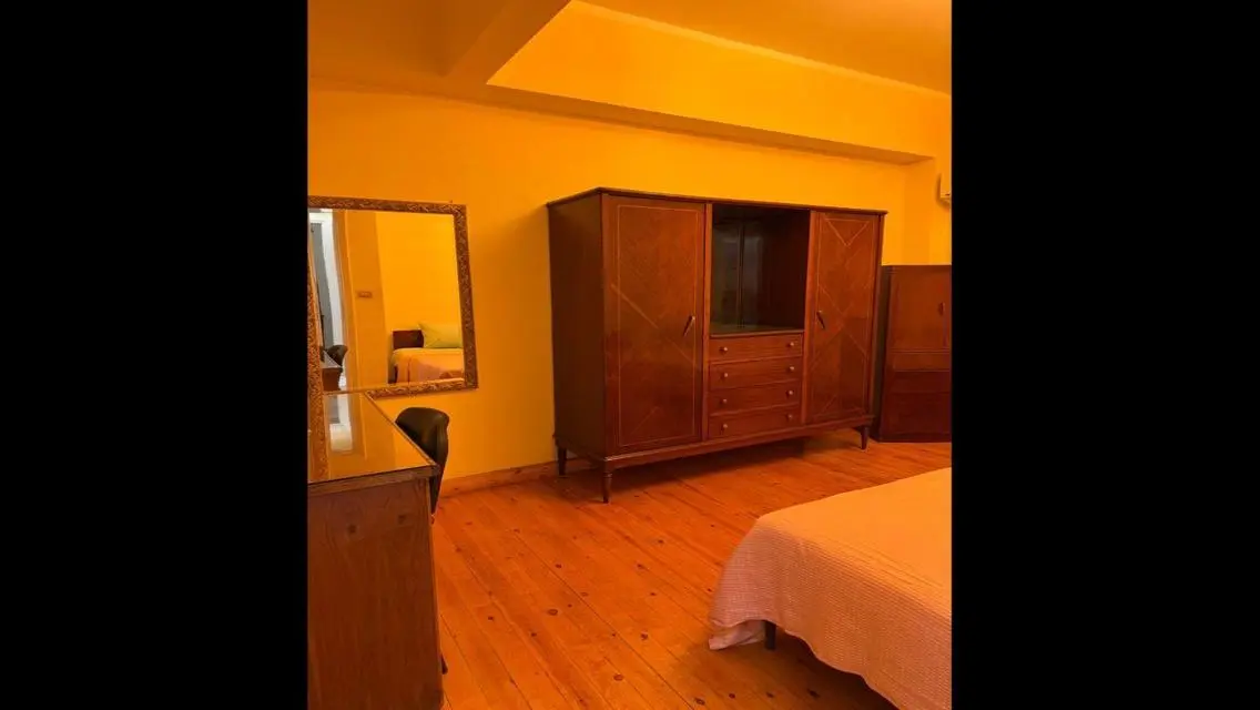 Apartment rent fully furnished university housing