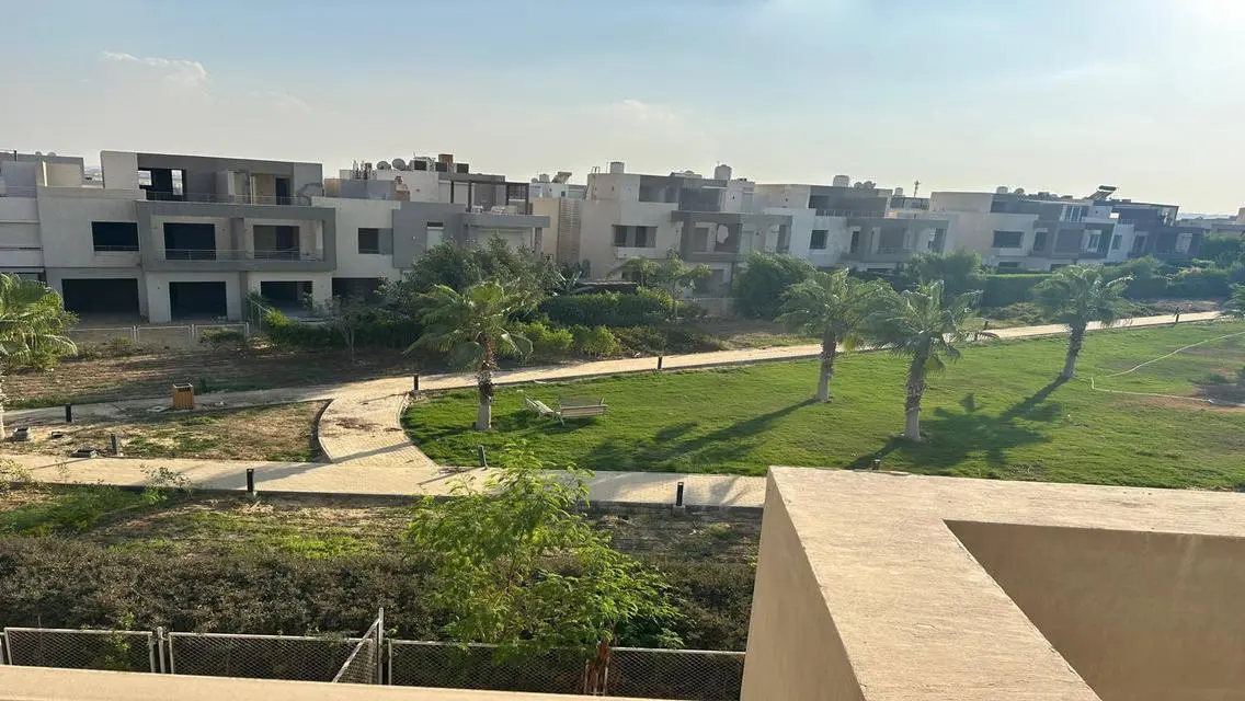 Luxurious 220 sqm Apartment for Sale in a Prime Location