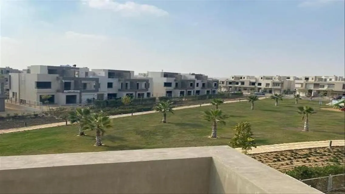 Luxurious 220 sqm Apartment for Sale in a Prime Location