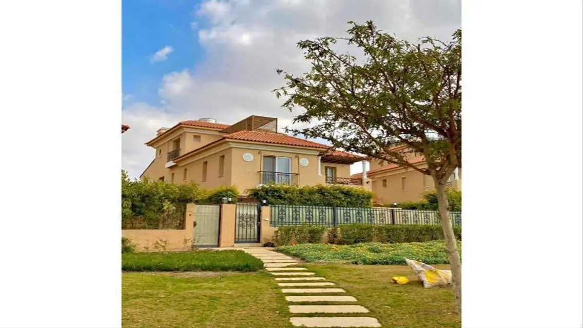 Own a twinhouse -inst over 10 years- in Hyde Park