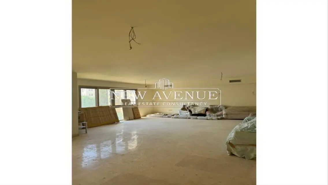 Apartment Very prime location in Uptown Cairo