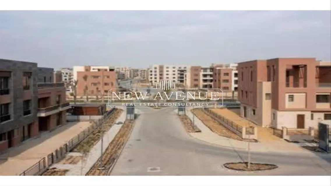 تاون فيلا مرحلة فيلات جرين فيل بمقدم و اقساط