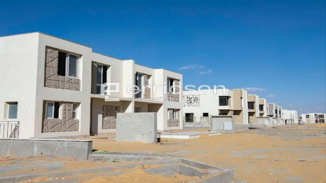 Under market price townhouse Badya, Palm Hills.