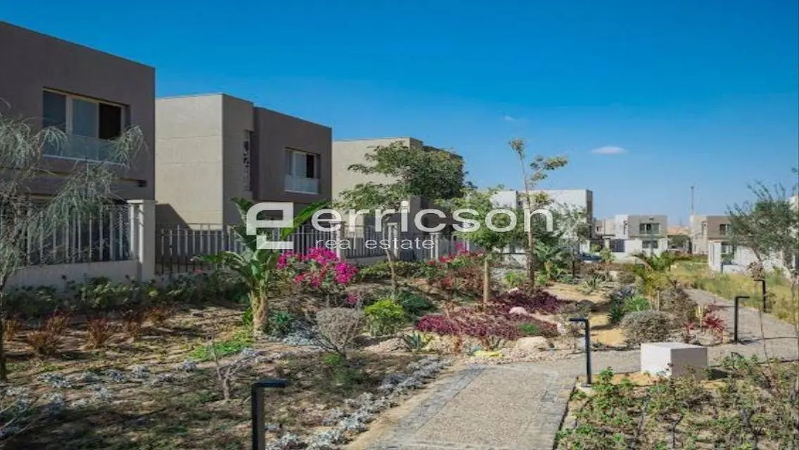 Under market price townhouse Badya, Palm Hills.