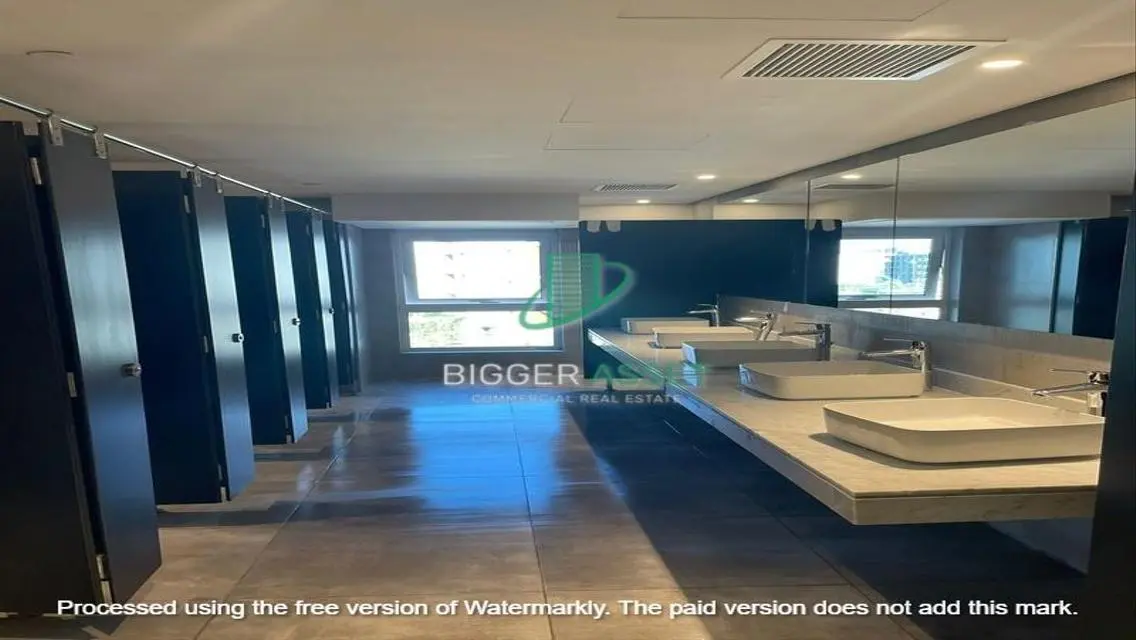 fitted Office|68Sqm|For Rent|Fully finished