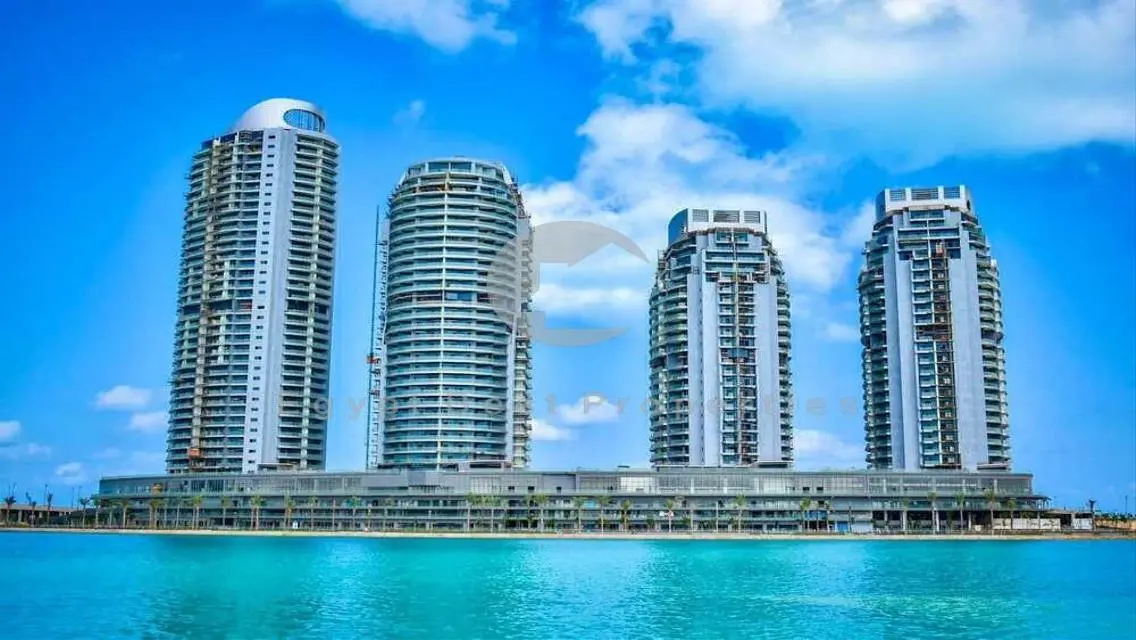 Fully Finished apartment direct on the lagoon