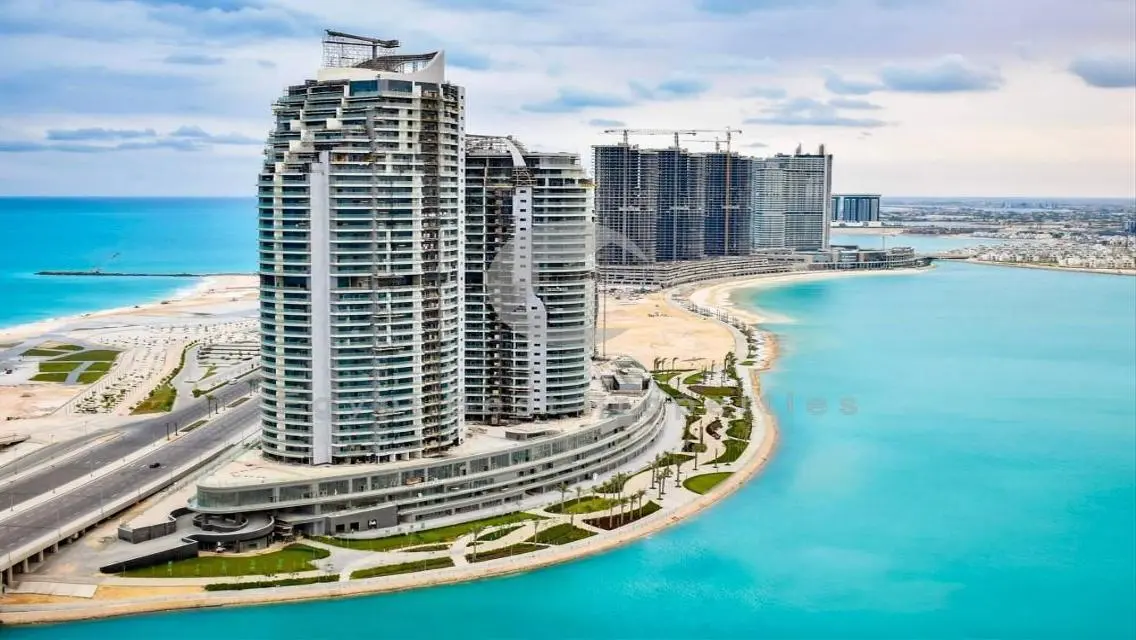 Fully Finished apartment direct on the lagoon