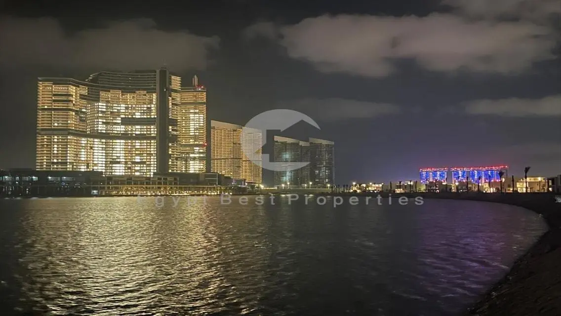 Fully Finished apartment direct on the lagoon