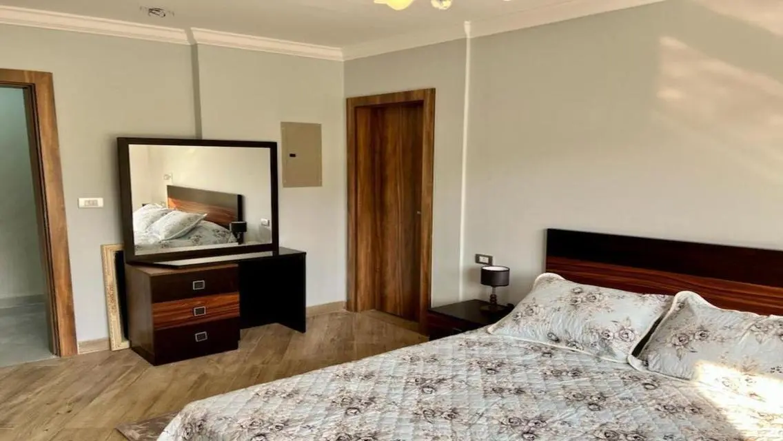 Furnished apartment with garden for rent, Azad