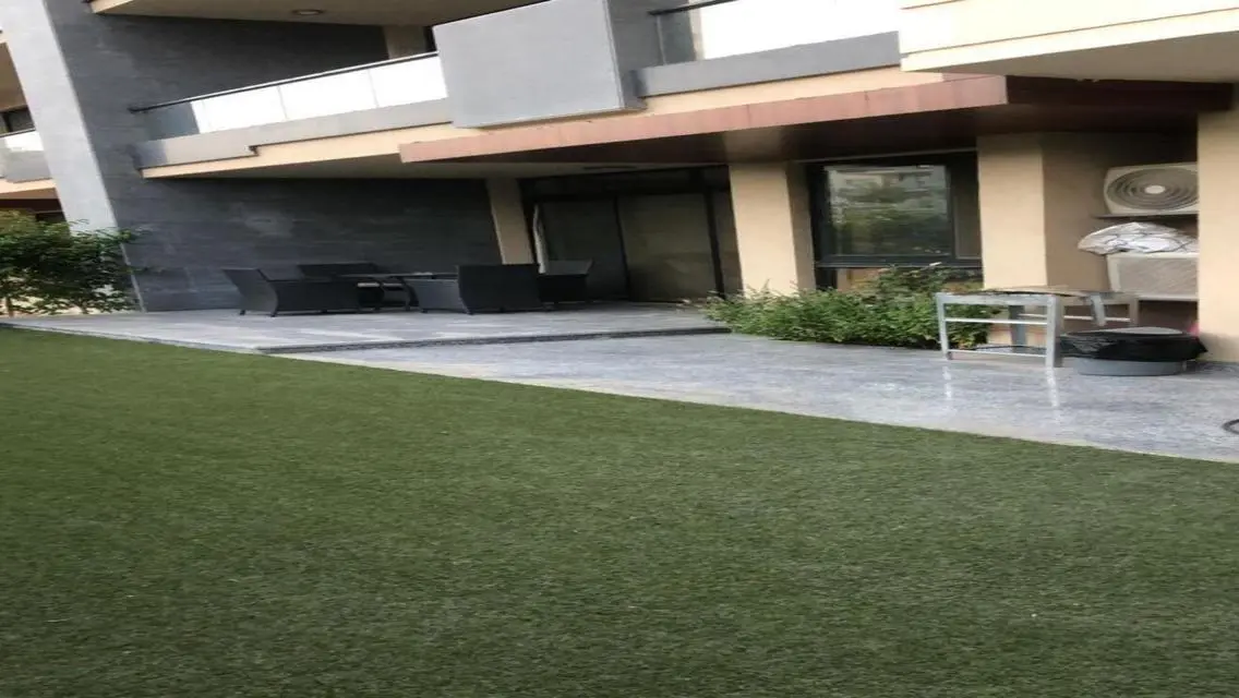Furnished apartment with garden for rent, Azad