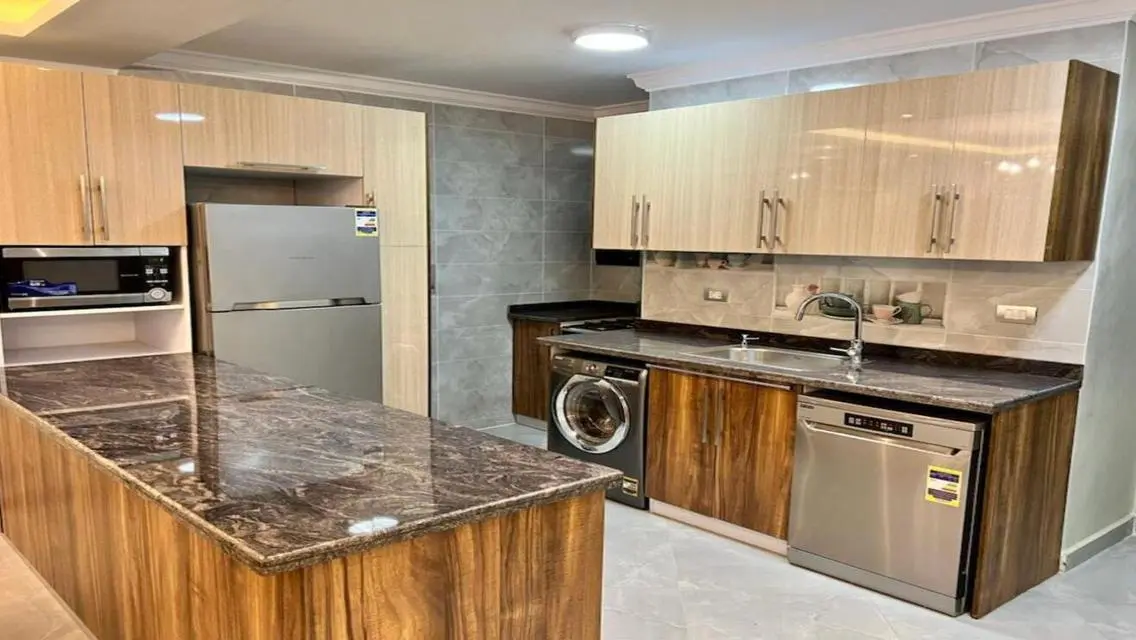 Furnished apartment with garden for rent, Azad