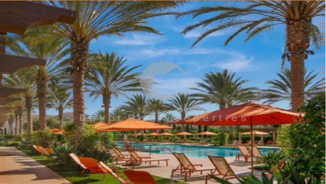 Own Large Twinhouse in Village West with Best View