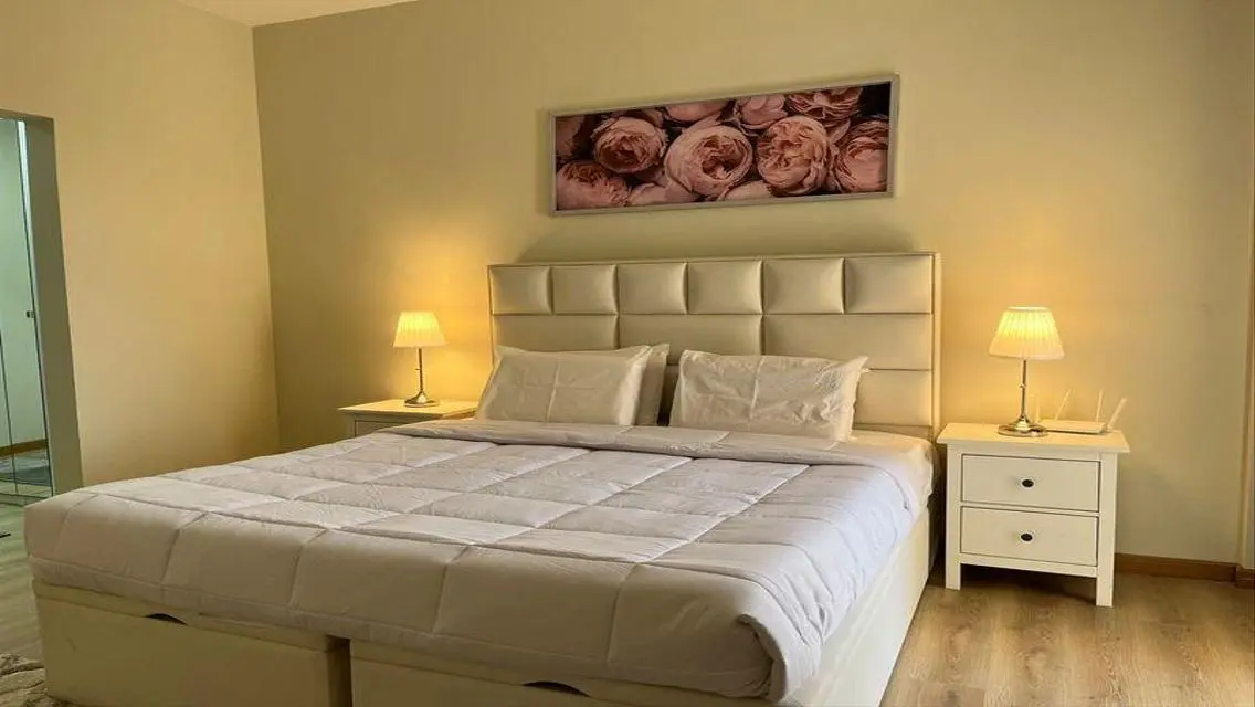 apartment for rent in 90 Avenue Compound         .