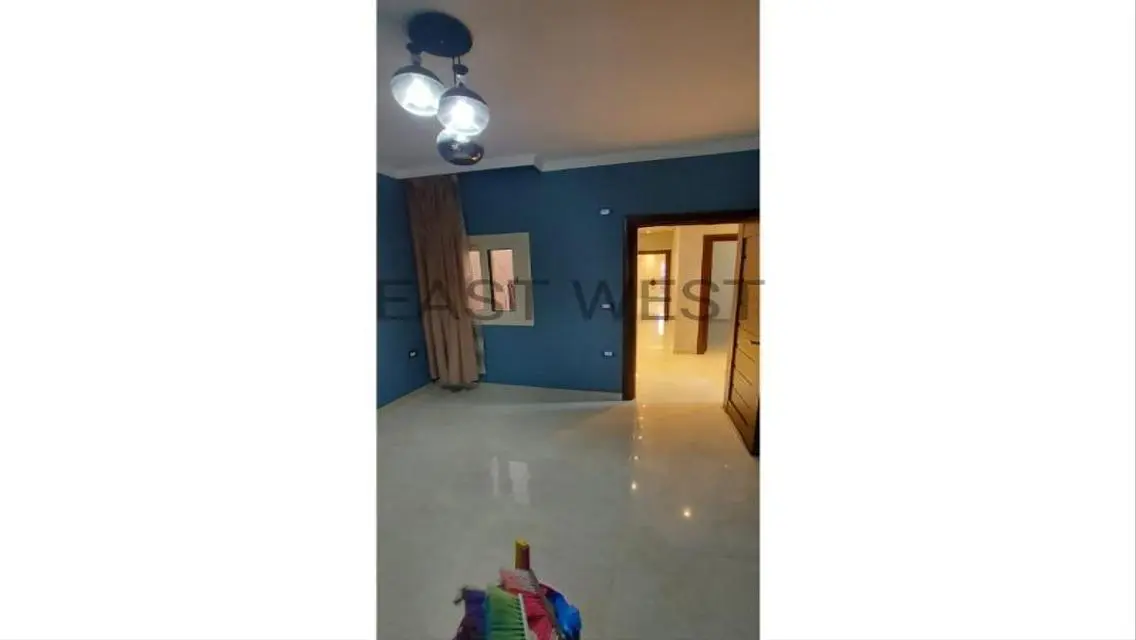 شقه روف ايجار بالحي 16 فيو ولوكيشن رائع تشطيب مميز