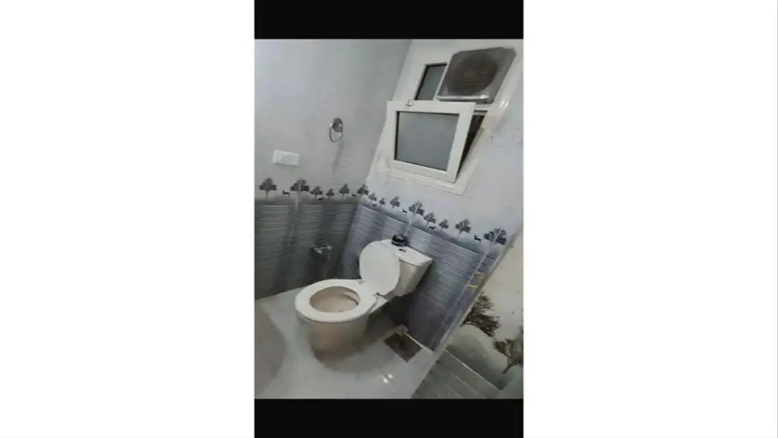 شقه للبيع في الحي الرابع الترا سوبر لوكس موقع مميز