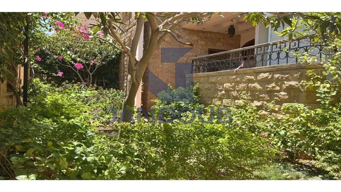 Luxurious Apartment with Private Garden in the Heart of the City