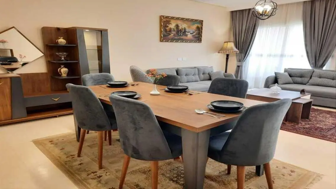 Furnished Apartment for rent in 90 Avenue