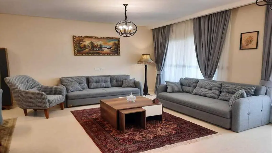 Furnished Apartment for rent in 90 Avenue