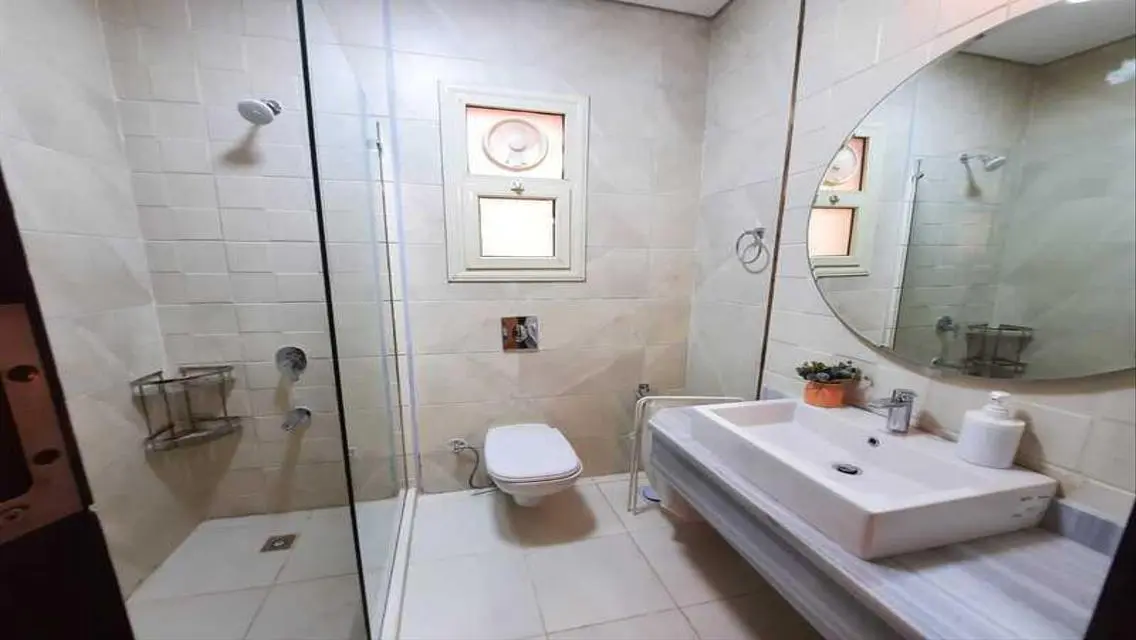 Furnished Apartment for rent in 90 Avenue
