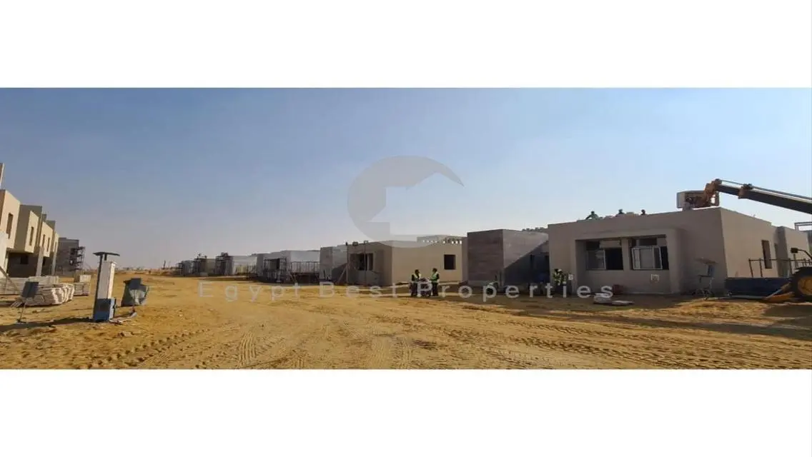 Town House 211 sqm in Owest 4 Bed Prime Location.!