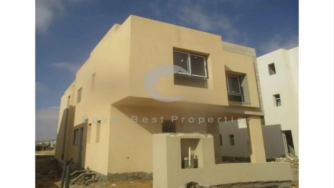 Town House 211 sqm in Owest 4 Bed Prime Location.!