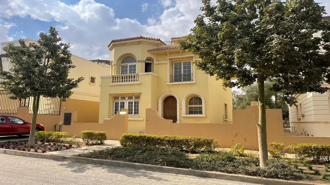 Lowest Price For Villa With BASEMENT in Hyde Park