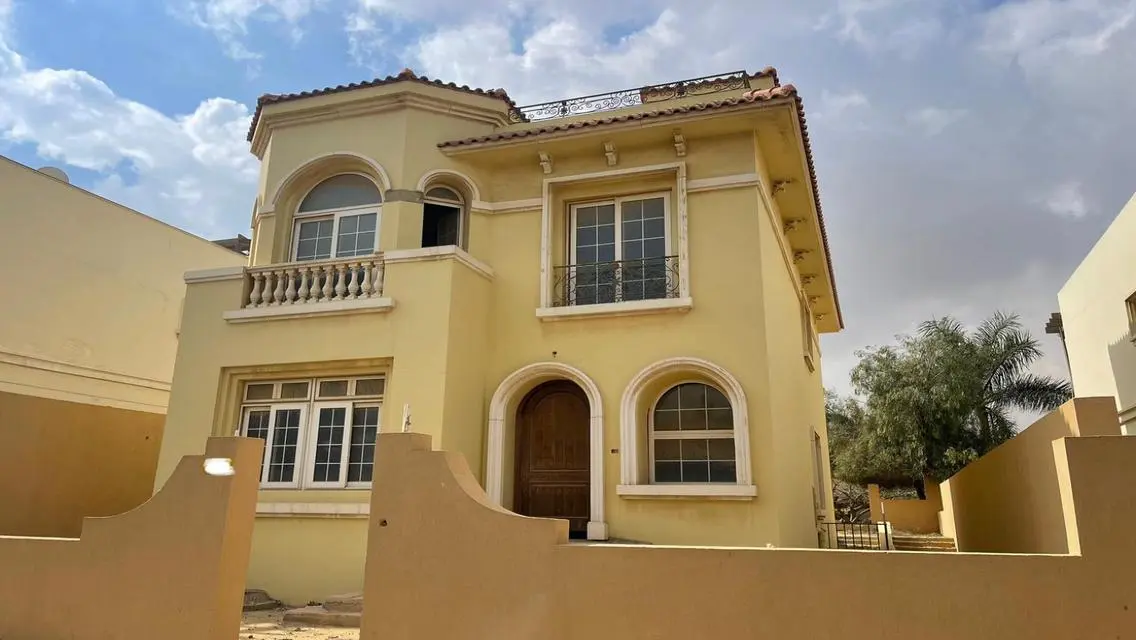 Lowest Price For Villa With BASEMENT in Hyde Park