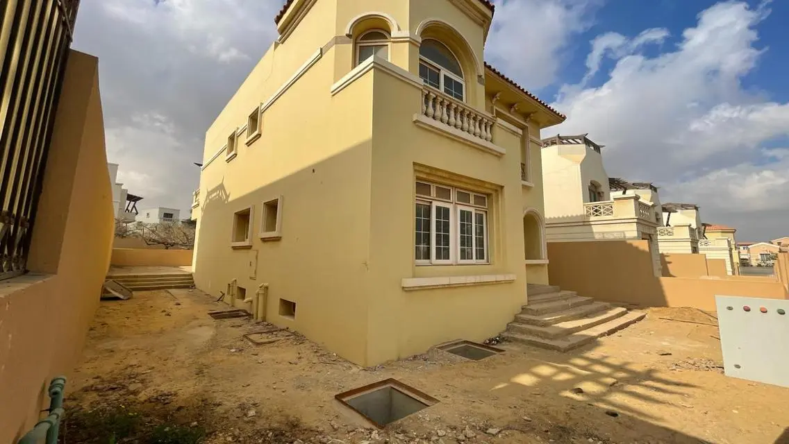 Lowest Price For Villa With BASEMENT in Hyde Park