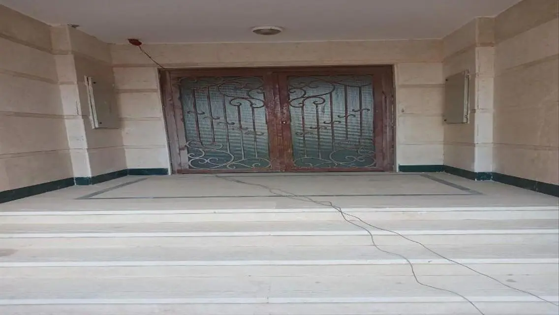 شقة فاخرة للبيع بحي مميز