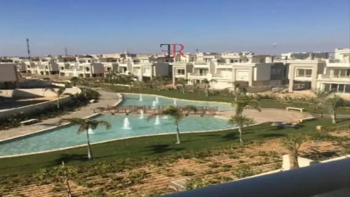 فيلا فاخرة جداً مع جميع المرافق الحديثة