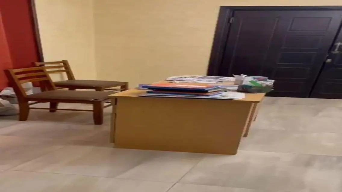 عيادة للايجار 95م تشطيب سوبر لوكس روكسي موقع مميز