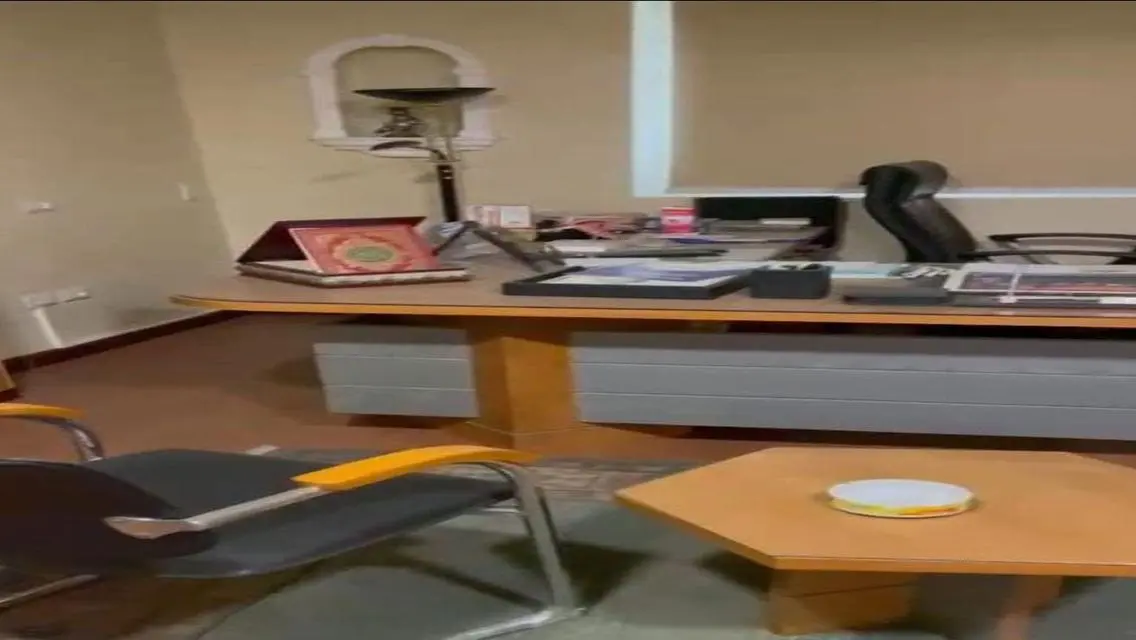عيادة للايجار 95م تشطيب سوبر لوكس روكسي موقع مميز