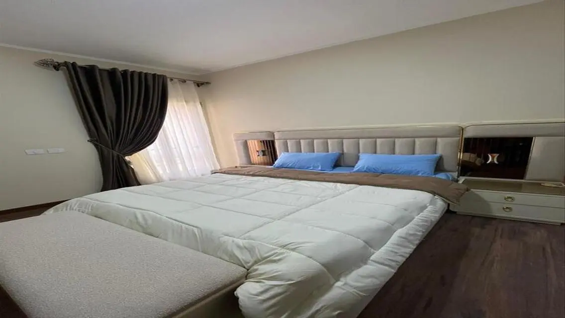 Apartment For Rent  in 90 Avenue new cairo      .