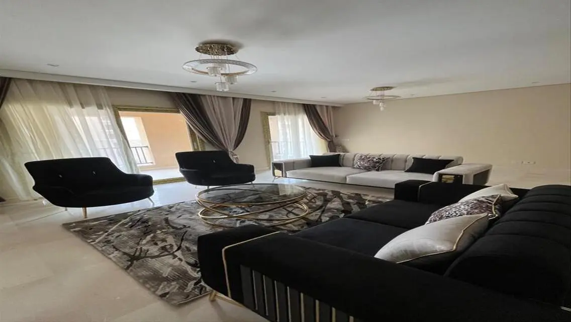 Apartment For Rent  in 90 Avenue new cairo      .