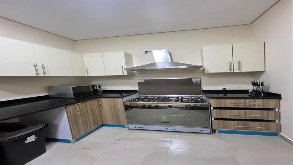 Apartment For Rent  in 90 Avenue new cairo      .