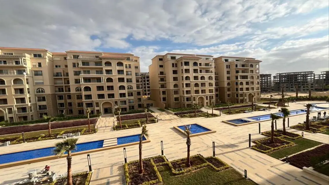 Apartment For Rent  in 90 Avenue new cairo      .