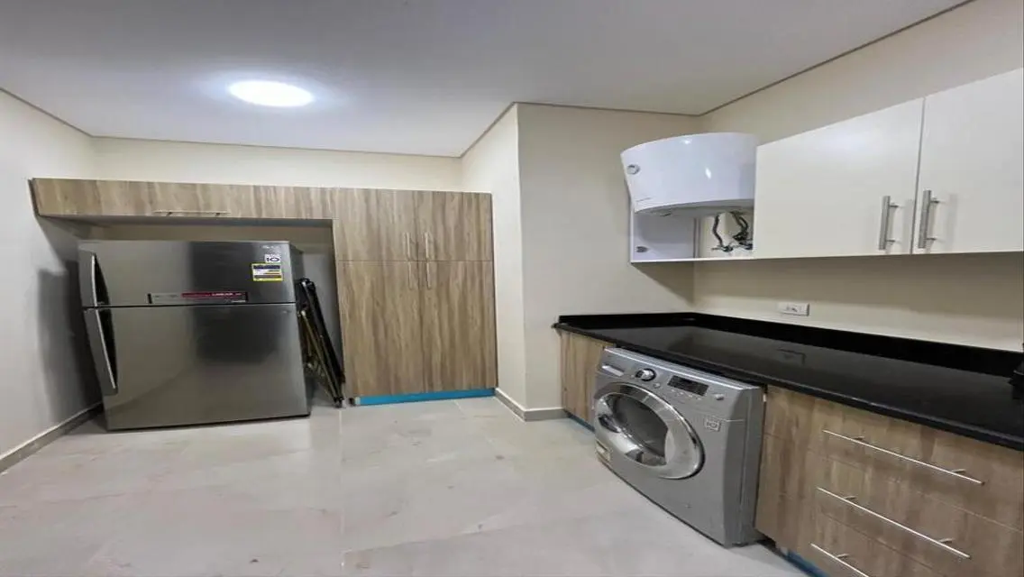 Apartment For Rent  in 90 Avenue new cairo      .