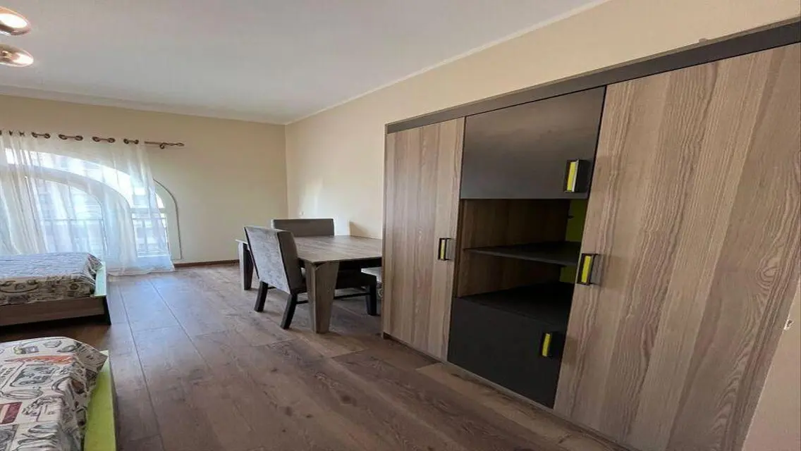 furnished apartment for rent in 90 Avenue Compound