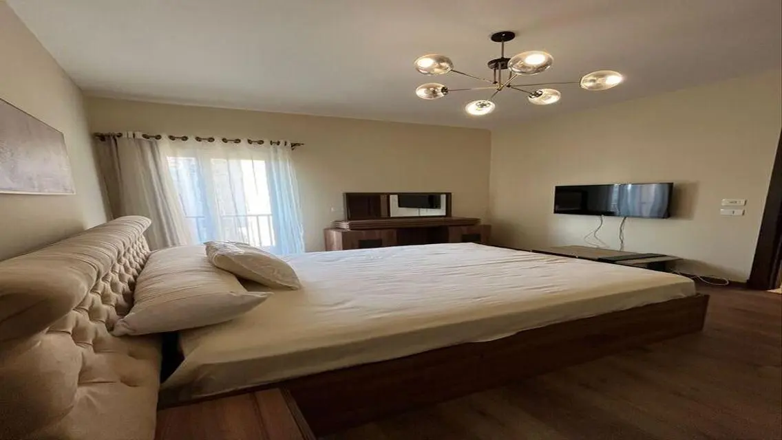 furnished apartment for rent in 90 Avenue Compound