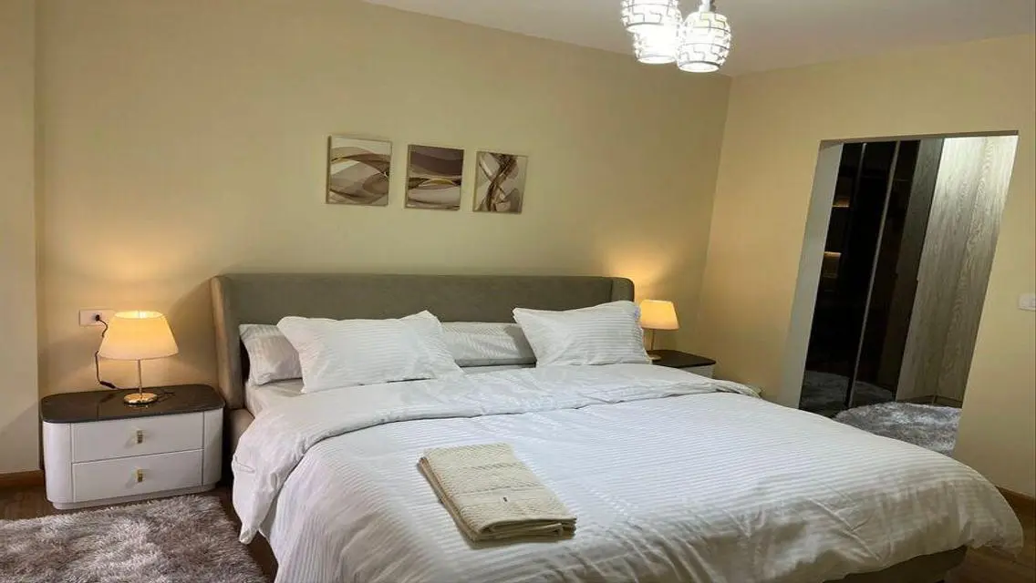 apartment for rent in 90 Avenue Compound         .