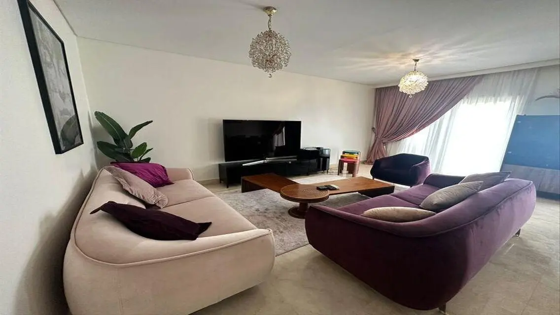 Fully Furnished Apartment for rent  in 90 Avenue