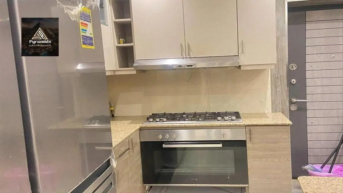 فيلا مفروش للايجار في بالم هيلز         .