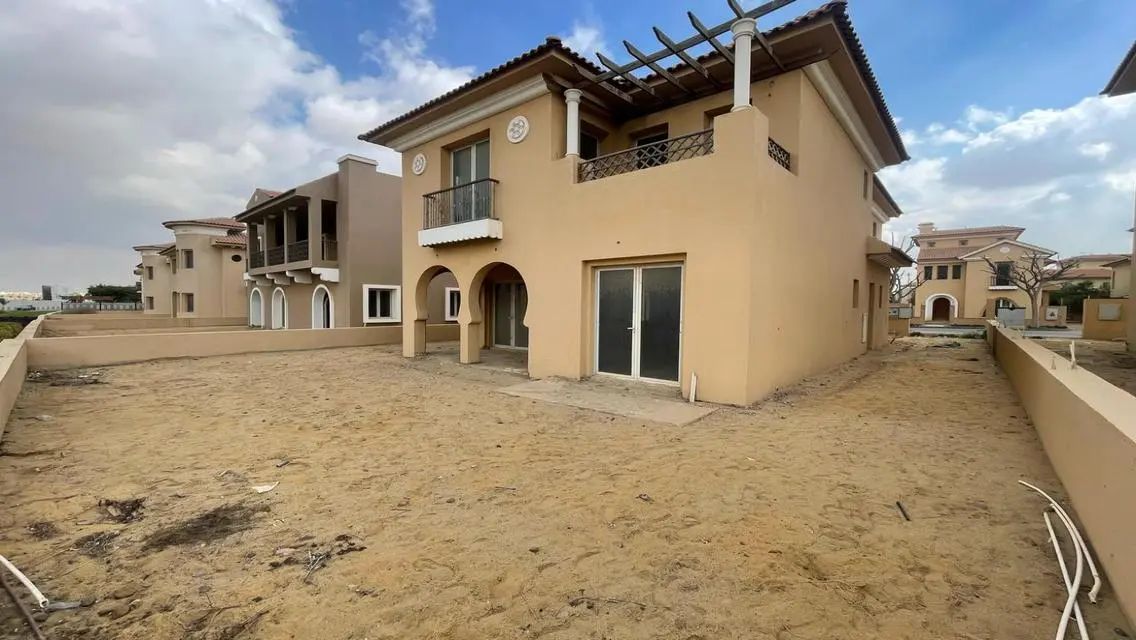 stand alone in Hyde Park - PRIME LOCATION
