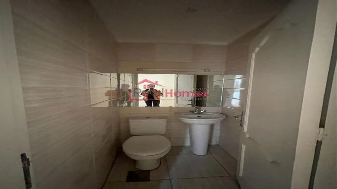 High ceiling apartment with terrace for rent