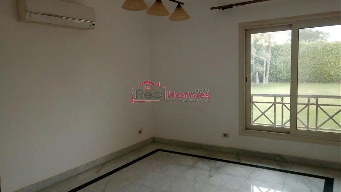 semi furnished villa for rent with golf view
