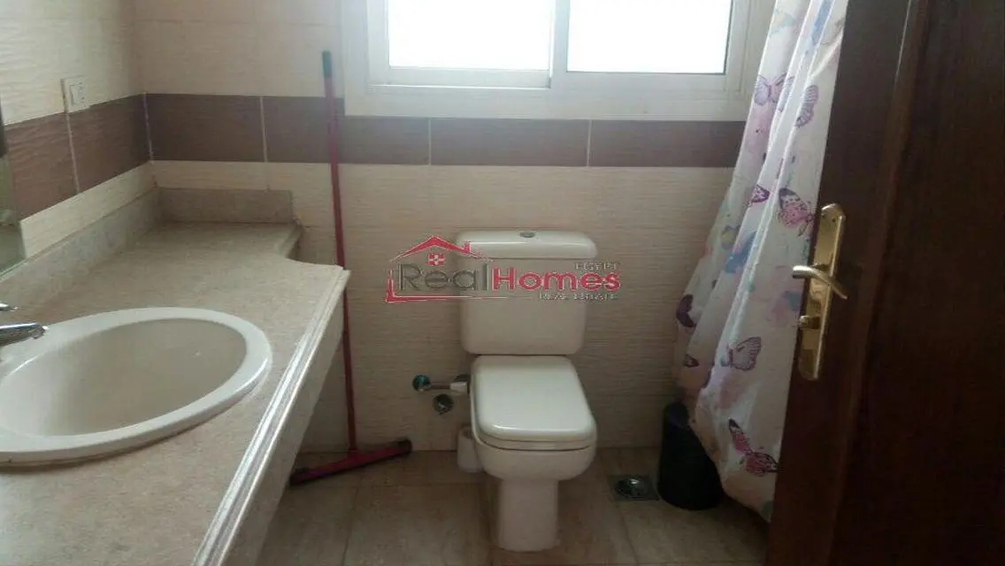 semi furnished villa for rent with golf view