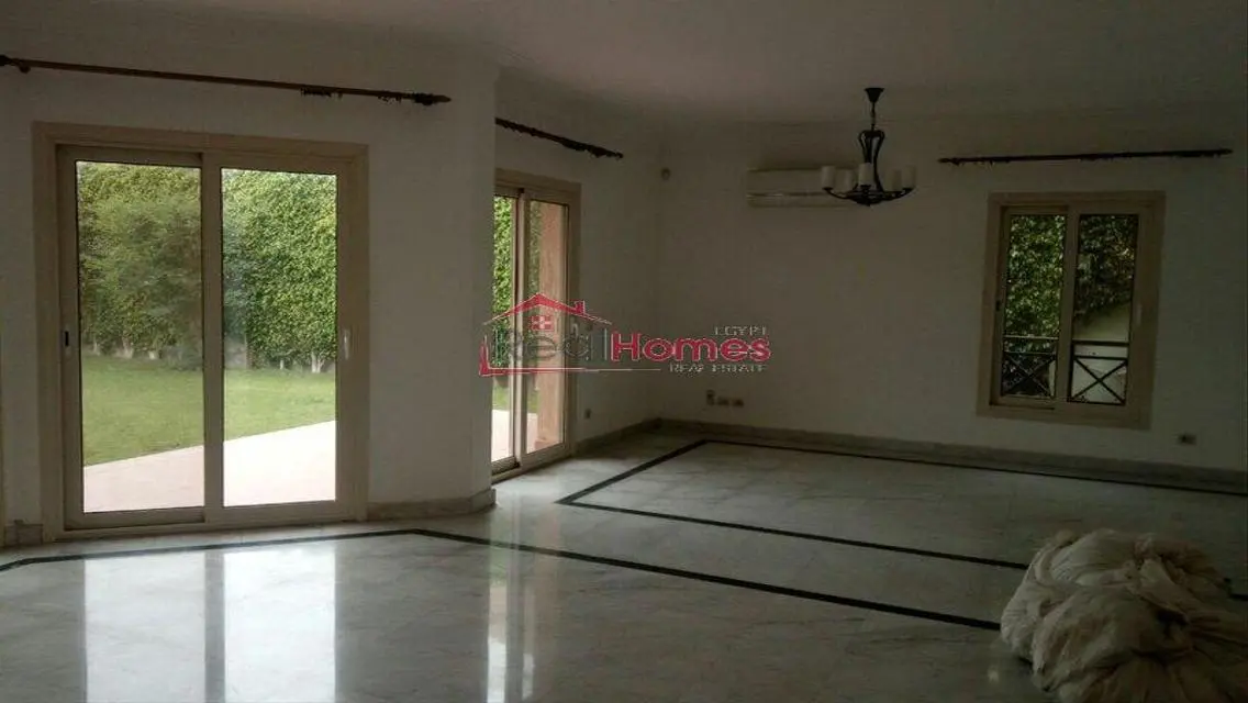 semi furnished villa for rent with golf view