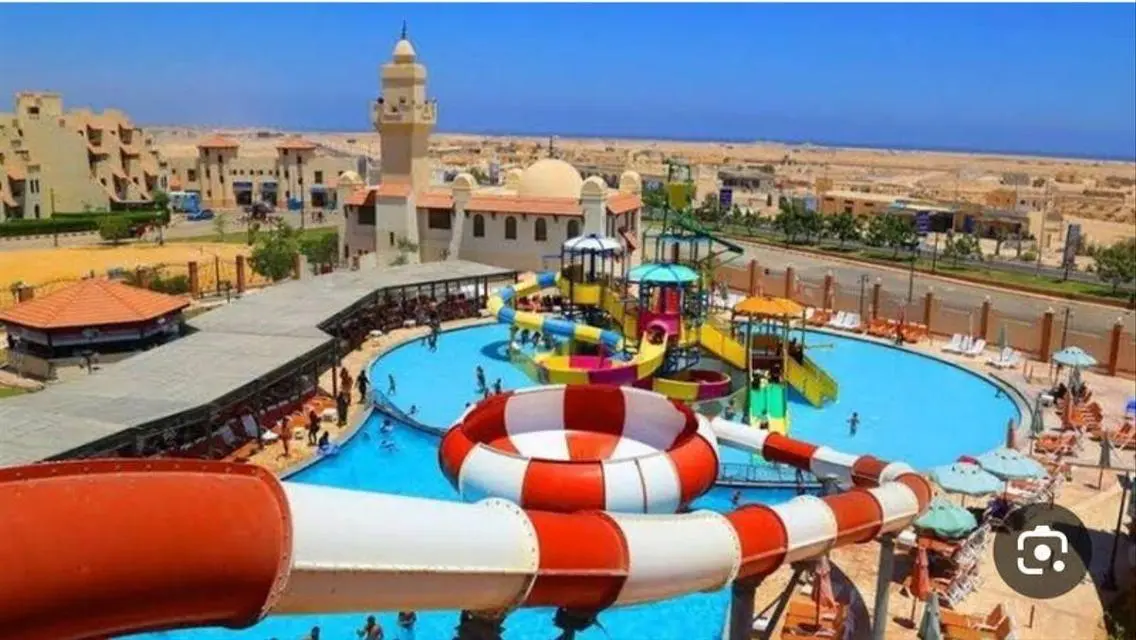 فيلا مميزه للبيع بمارسيليا بيتش 3 الساحل الشمالي .