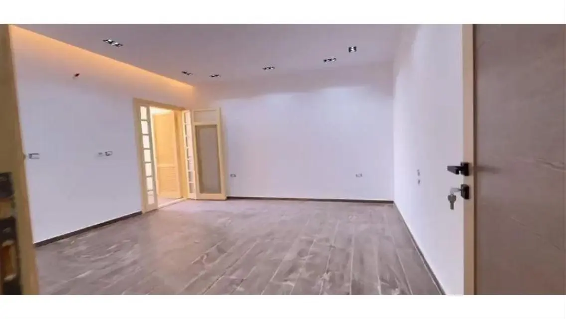 Luxurious Apartment for Sale with Spacious Layout